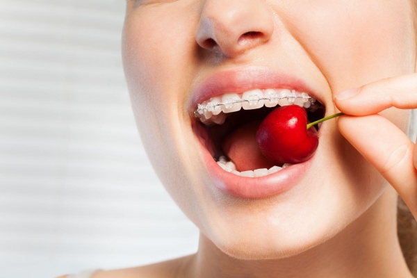 Việc giảm cân khi niềng răng cũng có thể gây ảnh hưởng đến cơ thể. 