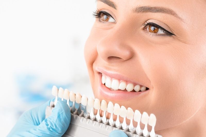 Cách phòng ngừa tình trạng hôi miệng khi làm răng sứ?