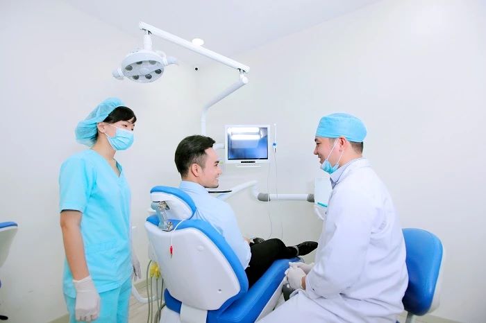 Đi nha sĩ để điều trị chuyên sâu