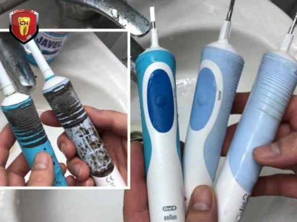 Cách vệ sinh bàn chải điện đúng chuẩn, nhận biết mốc, xử lý theo từng mức độ và bảo quản hiệu quả từ Nha khoa Cường Nhân.