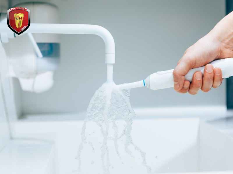 Cách vệ sinh bàn chải điện theo từng MỨC ĐỘ MỐC