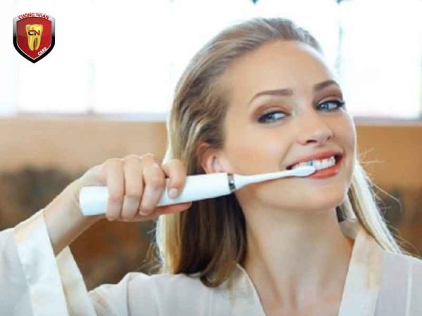 Vì sao nên dùng bàn chải điện đúng cách ?